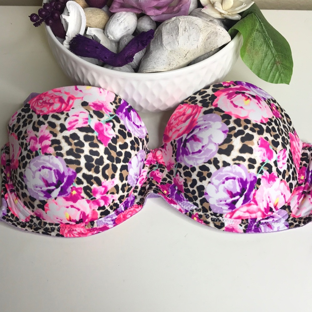 Victoria’s Secret bra